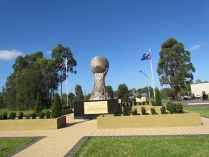 statue